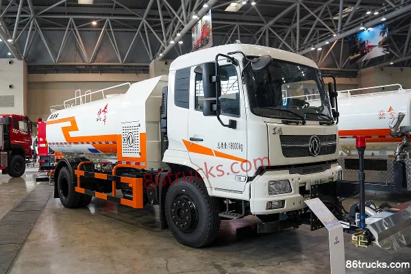 Dongfeng Commercial Vehicle Dongfeng Tianjin VR medium-duty truck Cleaning Truck