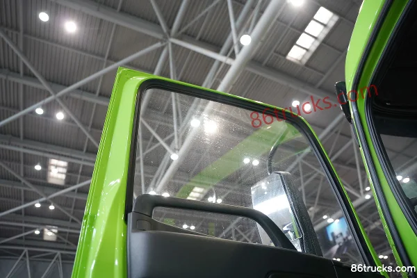 Dongfeng Commercial Vehicle Tianjin VR 4X2(6 wheels) 5.4m Electric Dump Truck CATL 282kWh Cab (2) | 86Trucks