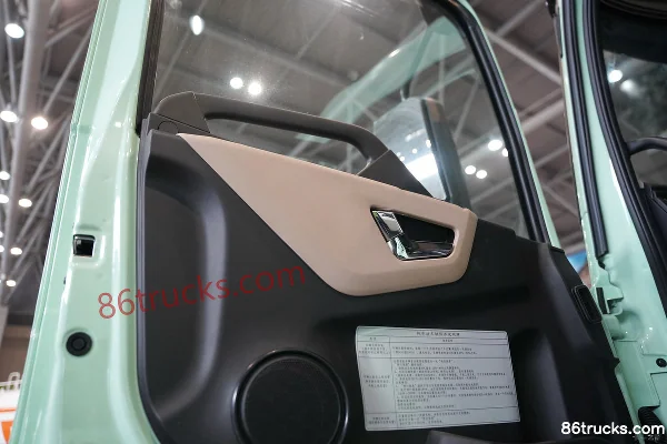 Dongfeng Commercial Vehicle Tianjin KC 6X2(8 wheels) 4.8m Electric Dump Truck CATL 282kWh Cab (3) | 86Trucks