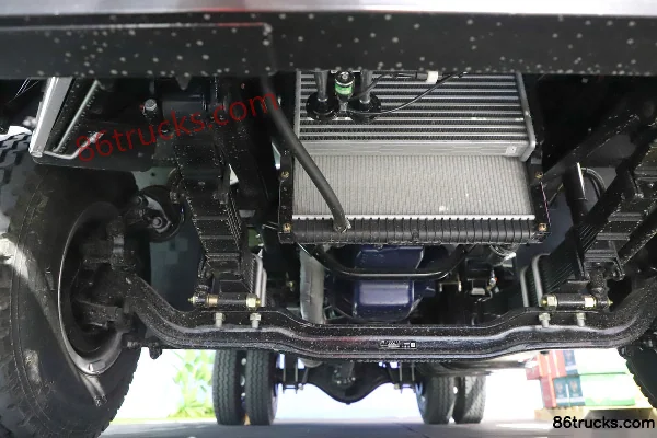 Sinotruk HOWO Tongshuai 2019 156 hp 4X2(6 wheels) 5.15m single-row stake truck (China VI) Chassis (1) | 86Trucks