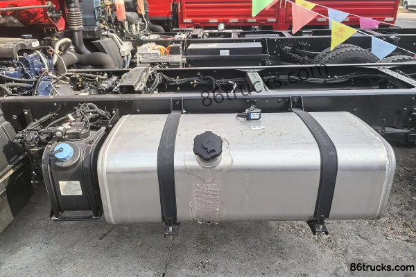 FAW Jiefang Hu VH 2,5L diesel 180 ch 4X2(6 roues) Fast Gear 10 vitesses 4,16 m cabine simple grille camion léger Châssis (3) | 86Trucks