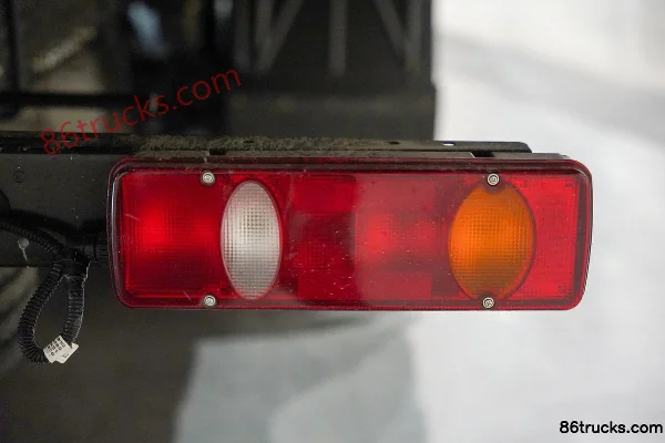 Dongfeng Tianjin KR 4X2(6 wheels) 6.8m Pure Electric Van Cargo Truck CATL 310kWh Body (2) | 86Trucks