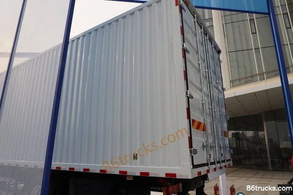 SHACMAN Delong M5000E 4X2(6 wheels) Pure Electric Van Cargo Truck 600kWh Body (1) | 86Trucks