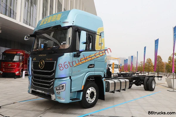 SHACMAN Delong G6000 Elite Edition 8.2L Diesel 360 hp 4X2(6 wheels) Fast Gear 10-speed AMT Automatic 9.5m Van Cargo Truck Exterior (3) | 86T