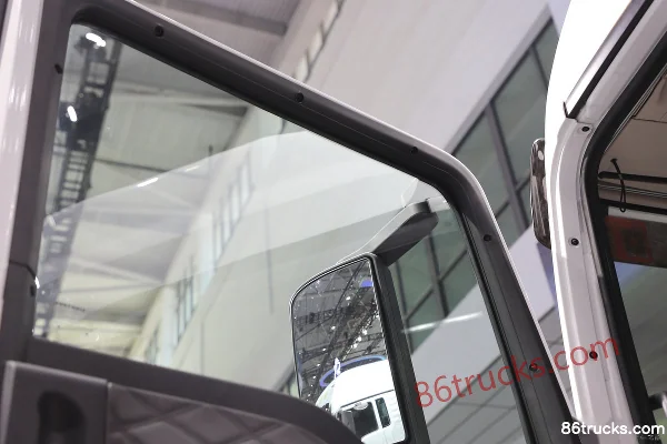 Sitrak C5L Full Attendance King 4X2(6 wheels) 9.6m Pure Electric Van Cargo Truck CATL 352kWh Cab (2) | 86Trucks