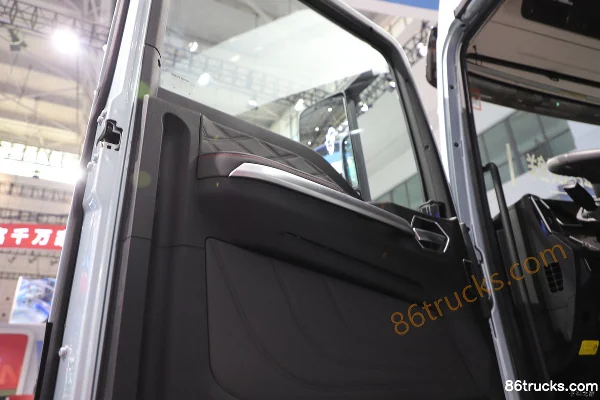 Sitrak C5L 390 ch 4X2(6 roues) AMT automatique 6,9 m camion frigorifique Cabine (3) | 86Trucks