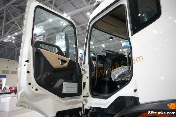 Dongfeng Tianjin KR 8X4(12 wheels) Pure Electric Box Cargo Truck CATL 352kWh Cab (1) | 86Trucks