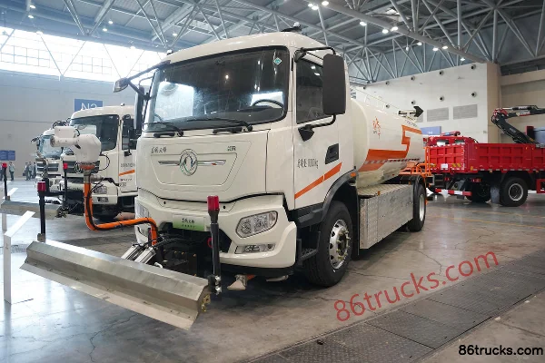 Dongfeng Commercial Vehicle Tianjin KR 4X2(6 wheels) 12m³ Pure Electric Cleaning Truck CATL 231.84kWh Exterior (3) | 86Trucks