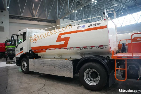 Dongfeng Commercial Vehicle Tianjin KR 4X2(6 wheels) 12m³ Pure Electric Cleaning Truck CATL 231.84kWh Body (1) | 86Trucks