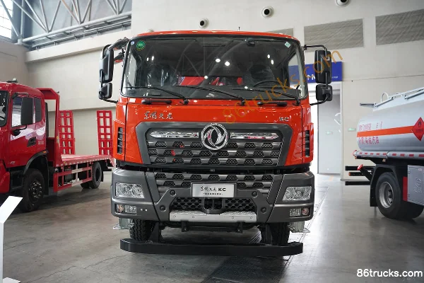 Dongfeng Commercial Vehicle Tianlong KC 400 hp 8X4(12 wheels) Diesel AMT Automatic Truck-mounted Crane Truck Exterior (2) | 86Trucks