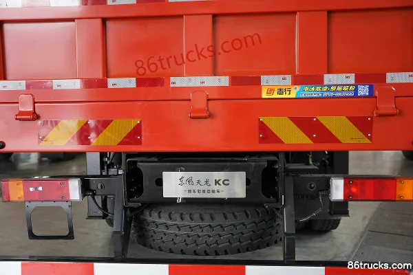 Dongfeng Commercial Vehicle Tianlong KC 400 hp 8X4(12 wheels) Diesel AMT Automatic Truck-mounted Crane Truck Body (3) | 86Trucks