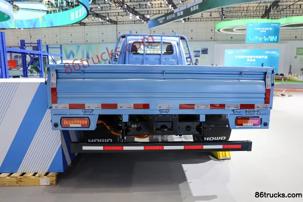 Sinotruk HOWO Xiaojiang 4.01m Single Row Pure Electric Panel Van Micro Truck EVE 81.59kWh 4X2(6 wheels) Body (2) | 86Trucks