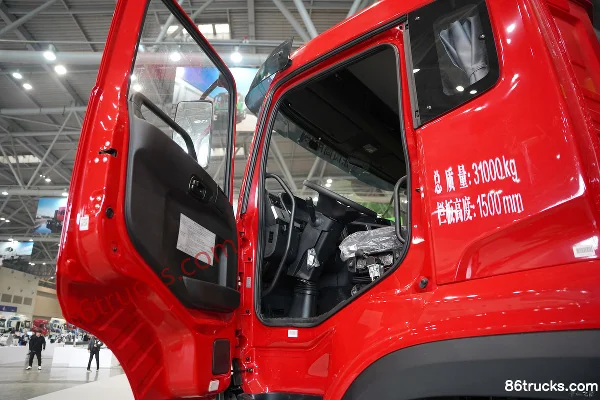 Dongfeng Commercial Vehicle Dongfeng Tianlong KC 8X4(12 roues) 8 m camion benne 100% électrique Hubei EVE 432kWh Cabine (1) | 86Trucks