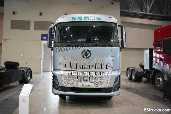 Dongfeng Commercial Vehicle Dongfeng Tianlong KL 6X4(10 wheels) Electric Tractor Truck CATL 400kWh Exterior (2) | 86Trucks