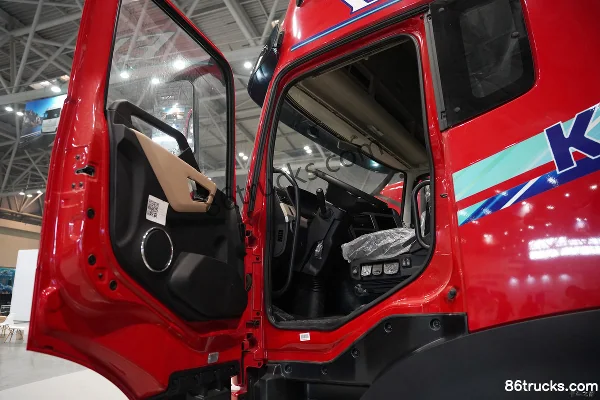 Dongfeng Commercial Vehicle Dongfeng Tianlong KL 6X4(10 wheels) Battery Swap Electric Tractor Truck CATL 600kWh Cab (1) | 86Trucks