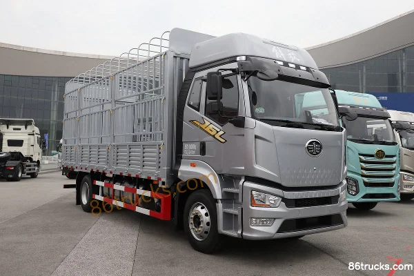 FAW Jiefang J6L Elite Edition 7.8L Diesel 320 hp 4X2(6 wheels) Fast Gear 8-speed High Roof 6.75m Semi-row Stake Truck Ex
