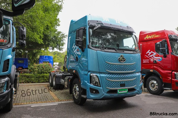 Dongfeng Dongfeng Chenglong H7 pro heavy truck Tractor Trucks