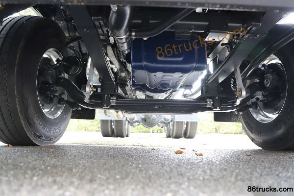 Dongfeng H7 Pro 12.5L LNG 480 hp 6X4(10 wheels) Fast Gear 12-speed Tractor Truck Chassis (1) | 86Trucks