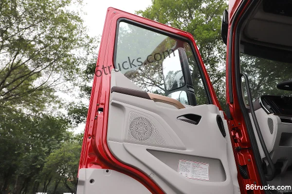 Dongfeng H7 Pro 14.8L LNG 560 hp 6X4(10 wheels) Fast Gear 12-speed AMT Automatic Tractor Truck Cab (3) | 86Trucks