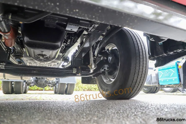 Dongfeng H7 Pro 14.8L LNG 560 hp 6X4(10 wheels) Fast Gear 12-speed AMT Automatic Tractor Truck Chassis (3) | 86Trucks
