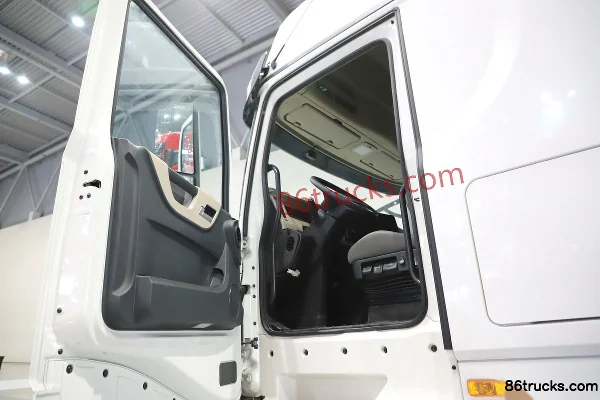 Dongfeng Commercial Vehicle Tianlong Flagship KX Rongyao Edition 6X4(10 roues) tracteur routier hybride CATL 18.7kWh Cabine (1) | 86Trucks