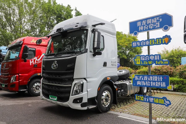 Dongfeng Liuqi Chenglong H7 Heavy Truck 480 hp 4X2(6 wheels) AMT Automatic Tractor Truck (Fast Gear) Exterior (3) | 86Trucks