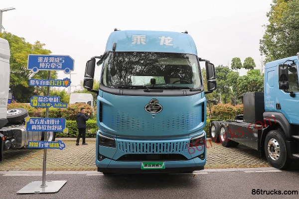 Dongfeng Yiwei 5 6X4(10 wheels) pure electric tractor truck, CATL 400.61kWh Exterior (2) | 86Trucks