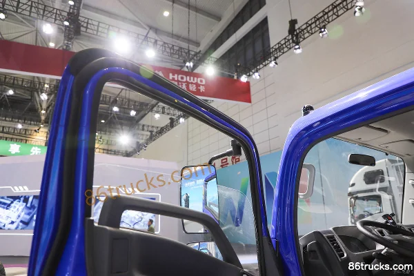 Sinotruk HOWO Mengshi 2.5L Diesel 185 hp 4X2(6 wheels) Fast Gear 8-speed 3.15m Single Row Dump Truck Cab (2) | 86Trucks
