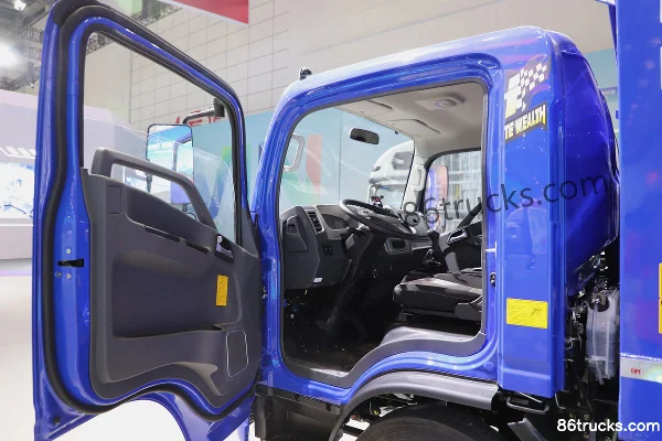 Sinotruk HOWO Mengshi 2.5L Diesel 185 hp 4X2(6 wheels) Fast Gear 8-speed 3.15m Single Row Dump Truck Cab (1) | 86Trucks