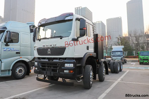 Sinotruk HOWO TX 8X4(12 wheels) Pure Electric Concrete Mixer Truck 400.62kWh (Qingzhuan Brand) Exterior (3) | 86Trucks