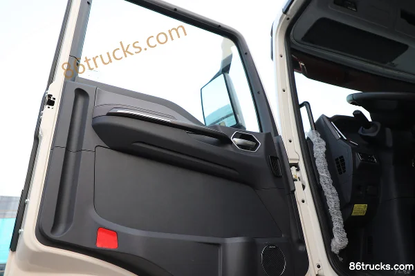 Sinotruk HOWO TX 8X4(12 wheels) Pure Electric Concrete Mixer Truck 400.62kWh (Qingzhuan Brand) Cab (3) | 86Trucks