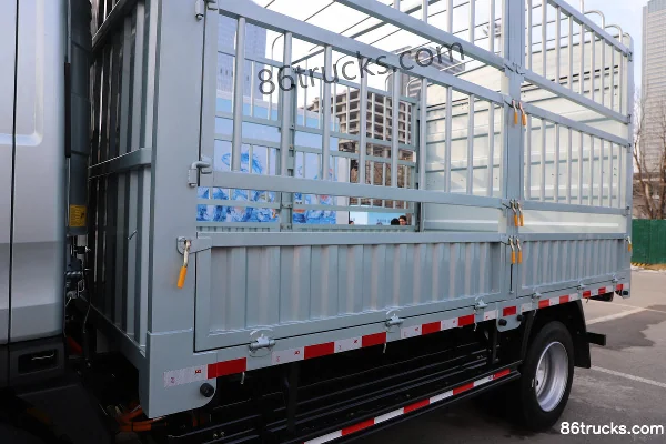 Sinotruk HOWO Tongshuai PRO 4,15 m camion porteur à grille électrique pur cabine simple FinDreams 150,83 kWh (couchette) 4X2(6 roues) Carros