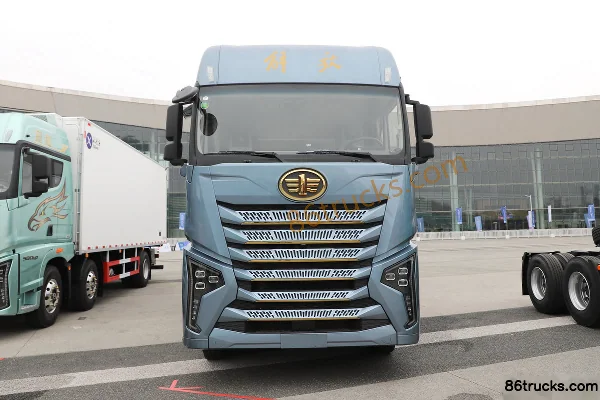 FAW Jiefang Qingdao Yinghang Zhizun Edition 580hp 8X4(12 wheels) Diesel AMT automatic 9.4m refrigerated truck Exterior (2) | 86Trucks