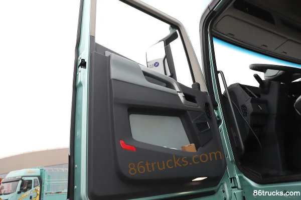 FAW Jiefang Qingdao Yinghang Zhixiang Edition 580 ch 6X2(8 roues) AMT automatique 7,8 m camion frigorifique Cabine (2) | 86Trucks