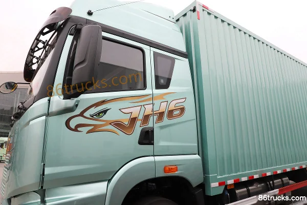 FAW Jiefang Qingdao JH6 Zhixiang Edition 7L Diesel 330hp 4X2(6 wheels) Fast Gear 9-Speed AMT Automatic 9.7m Van Cargo Truck Body (1) | 86Tru