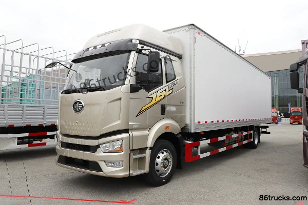 FAW Jiefang J6L Elite Edition 7.8L Diesel 320hp 4X2(6 wheels) FAW Jiefang 8-Speed 9.55m Van Cargo Truck Exterior (2) | 86Trucks