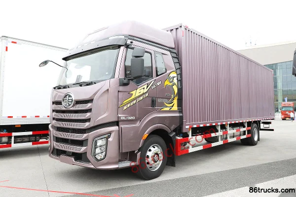 FAW Jiefang J6V Pro Elite Edition 7.8L Diesel 320hp 4X2(6 wheels) FAW Jiefang 8-Speed 9.6m Van Cargo Truck Exterior (3) | 86Trucks