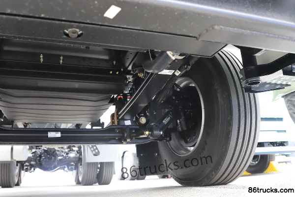 FAW Jiefang J6G Pro 6X4(10 wheels) Electric Tractor Truck CATL 400kWh Chassis (3) | 86Trucks