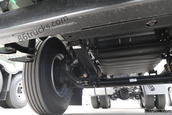 FAW Jiefang J6G Pro 6X4(10 wheels) Electric Tractor Truck CATL 400kWh Chassis (2) | 86Trucks