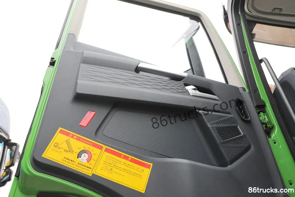 FAW Jiefang Qingdao Yingtuo Pro 11.1L Diesel 460hp 8X4(12 wheels) FAW Jiefang 12-Speed 5.8m Dump Truck Cab (2) | 86Trucks