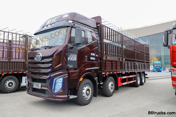 FAW Jiefang J6V Leading Edition 560hp 8X4(12 wheels) 9.4m AMT Van Cargo Truck Exterior (3) | 86Trucks