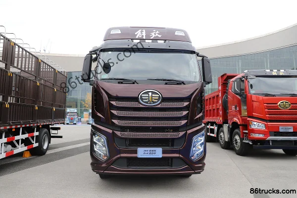 FAW Jiefang J6V Leading Edition 560hp 8X4(12 wheels) 9.4m AMT Van Cargo Truck Exterior (2) | 86Trucks