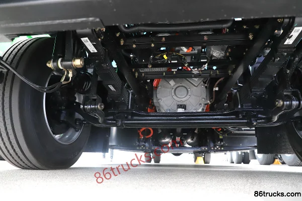 FAW Jiefang Qingdao JK6 4X2(6 wheels) 9.75m Electric Van Cargo Truck CATL 246kWh Chassis (1) | 86Trucks