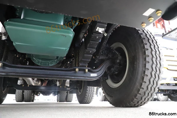 FAW Jiefang New J6P Pilot Edition 500 hp 8X4(12 wheels) 7.4m dump truck Chassis (3) | 86Trucks