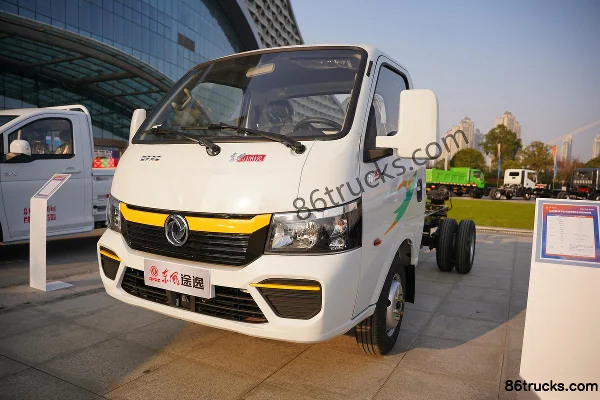 Dongfeng T5 1.6L 122 hp 4X2(6 wheels) Gasoline 3.7m single-row van light truck (wide track) (China VI) Exterior (3) | 86Trucks