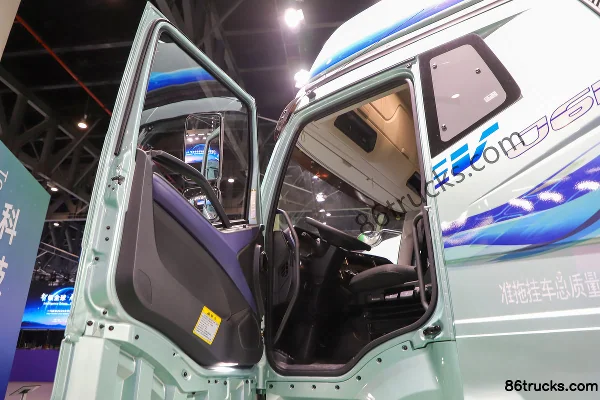 FAW Jiefang J6V 6X4(10 wheels) Plug-in Extended Range Hybrid Tractor Truck CATL 118kWh Cab (1) | 86Trucks