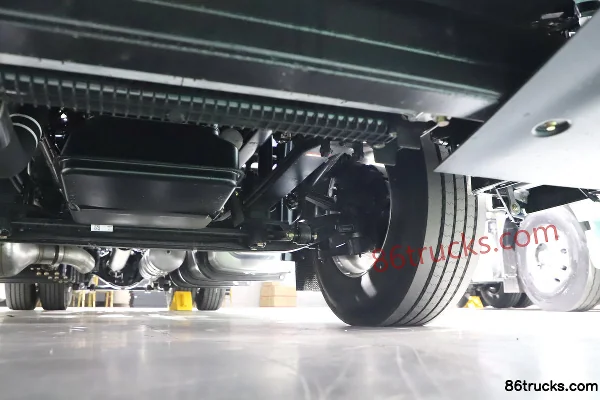 FAW Jiefang J6E 4X2(6 wheels) Hybrid Tractor Truck CATL 58kWh Chassis (3) | 86Trucks