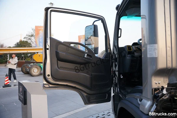 Dongfeng D6-M 2.5L Diesel 170 ch 4X2(6 roues) WLY 6 vitesses 4,17 m cabine simple ridelle (1) | 86Trucks