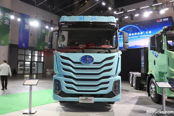 FAW Jiefang Yingchi 6X4(10 wheels) Electric Tractor Truck CATL 400.61kWh Exterior (2) | 86Trucks
