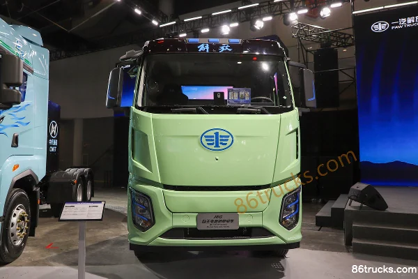 FAW Jiefang J6G Pro 6X4(10 wheels) Electric Tractor Truck CATL 400kWh Exterior (2) | 86Trucks